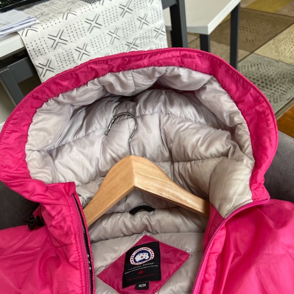 Canada Goose Pink Hooded Jacket - Picture 2 of 15